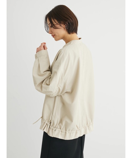 Green Parks(グリーンパークス)の「撥水加工 裾ドロストブルゾン(ブルゾン・レディース・ブラック/ライトベージュ/カーキ・FREE)」の11枚目の写真