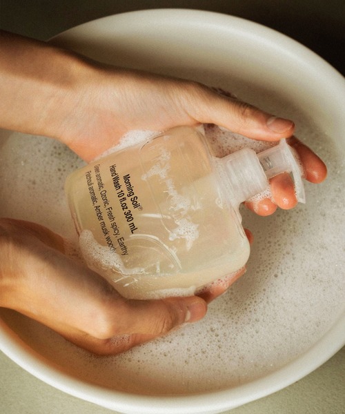 Pleuvoir（プルヴワ）の「【Pleuvoir/プルヴワ】ハンドウォッシュ(Hand Wash) 300ml（ハンドソープ・レディース・Morning Soil/Floral Musk/Rose Wood/Hinoki Leather・FREE）」の3枚目の写真