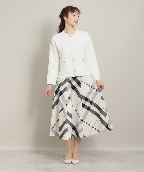 ITS'DEMO（イッツデモ）の「◆【お呼ばれ／オフィス／カジュアルにも／丈感短め】ツイード調ニットジャケット（ノーカラージャケット・レディース・ブラック系3/ブラック/オフホワイト・00）」の6枚目の写真