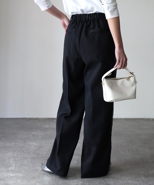 Riberry（リベリー）の「サイドラインスラックスパンツ（スラックス・レディース・チャコールグレー/ブラック/ネイビー・FREE）」の12枚目の写真