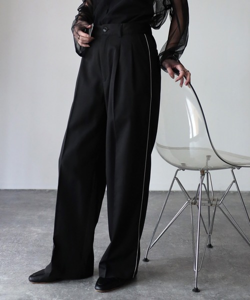 Riberry（リベリー）の「サイドラインスラックスパンツ（スラックス・レディース・チャコールグレー/ブラック/ネイビー・FREE）」の8枚目の写真