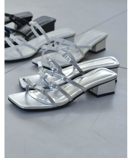 Re:EDIT（リエディ）の「[2024SS COLLECTION][大きいサイズ有]スクエアトゥリボンベルトサンダル（サンダル・レディース・シルバー/ブラック/ホワイト・SMALL/MEDIUM/LARGE/X-LARGE）」の9枚目の写真