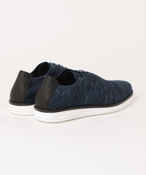 around the shoes(アラウンドザシューズ)の「アラウンドザシューズ ウィングチップ ニット スニーカー(スニーカー・メンズ・ブルー・MEDIUM/LARGE)」の2枚目の写真