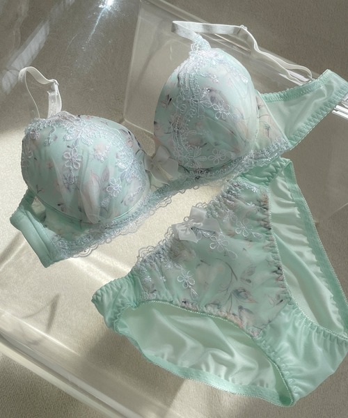 fran de lingerie(フランデランジェリー)の「ブラ&ショーツセット Bra&shorts(ブラ&ショーツ・レディース・ピンク/ライトグレー/ラベンダー/パープル/クリアブラック/ミント/ダークブルー/ライトパープル/ピンク系その他4/ネイビー/ピンク系その他3/カーキ/ブルーグリーン/ライトピンク/ブラック/ピンク系その他/ブラック×ピンク/ブルー/クリーム・A70/A75/B70/B75/C70/C75/D70/D75/B65/C65/D65)」の8枚目の写真