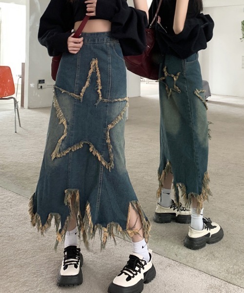 .KOM(ドットコム)の「A'GEM/9 × .kom 『.KOM/ドットケーオーエム』 スターロングスカート(デニムスカート・レディース・インディゴブルー・FREE)」の4枚目の写真