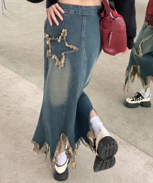 .KOM(ドットコム)の「A'GEM/9 × .kom 『.KOM/ドットケーオーエム』 スターロングスカート(デニムスカート・レディース・インディゴブルー・FREE)」の7枚目の写真