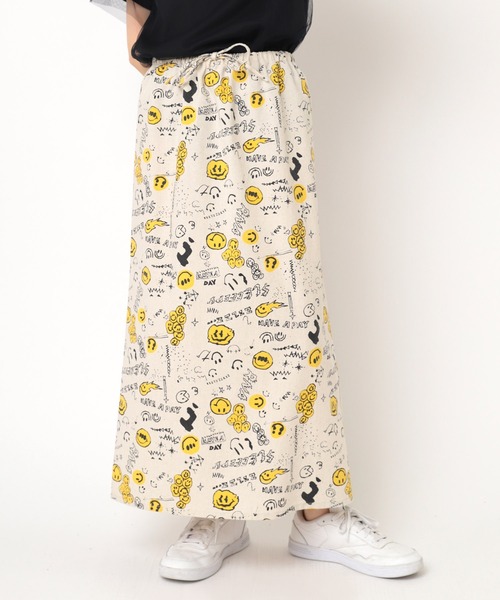 RNA（アールエヌエー）の「G1071 ニコ総柄スカート（スカート・レディース・マスタード/キナリ/グレイッシュブルー・MEDIUM）」の10枚目の写真