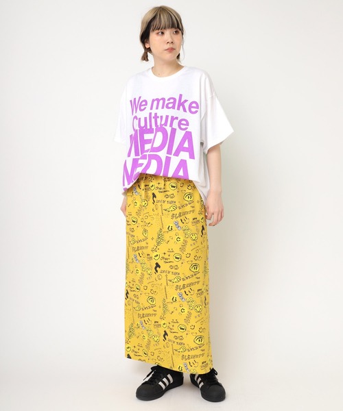 RNA（アールエヌエー）の「G1071 ニコ総柄スカート（スカート・レディース・マスタード/キナリ/グレイッシュブルー・MEDIUM）」の13枚目の写真