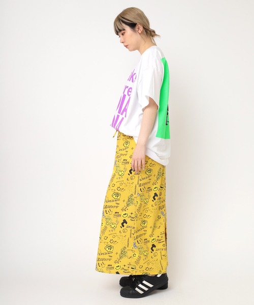 RNA（アールエヌエー）の「G1071 ニコ総柄スカート（スカート・レディース・マスタード/キナリ/グレイッシュブルー・MEDIUM）」の14枚目の写真