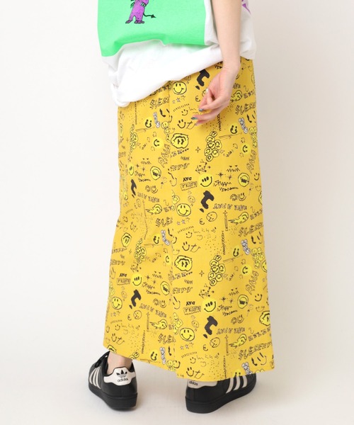 RNA（アールエヌエー）の「G1071 ニコ総柄スカート（スカート・レディース・マスタード/キナリ/グレイッシュブルー・MEDIUM）」の21枚目の写真