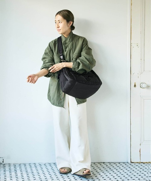 FRAMeWORK（フレームワーク）の「≪WEB限定追加≫haru×BETTER THAN GOOD×FRAMeWORK 2WAY NYLON SHOULDER BAG3（ショルダーバッグ・レディース・ブラック・FREE）」の2枚目の写真