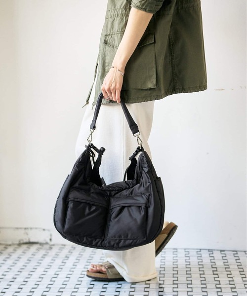 FRAMeWORK（フレームワーク）の「≪WEB限定追加≫haru×BETTER THAN GOOD×FRAMeWORK 2WAY NYLON SHOULDER BAG3（ショルダーバッグ・レディース・ブラック・FREE）」の11枚目の写真