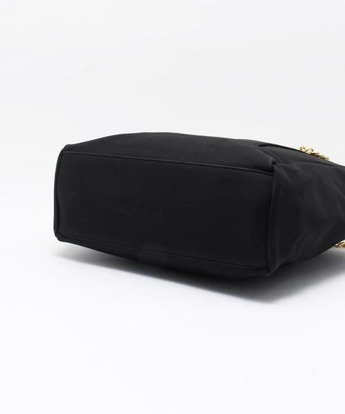 OUTLET（アウトレット）の「【who's who Chico】チェーンハンドルBAG（ショルダーバッグ・レディース・ホワイト/ブラック・FREE）」の8枚目の写真