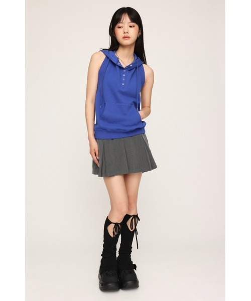 SLY(スライ)の「BACK OPEN HOODIE バック オープン フーディ(パーカー・レディース・ブルー/ブラック・FREE)」の17枚目の写真