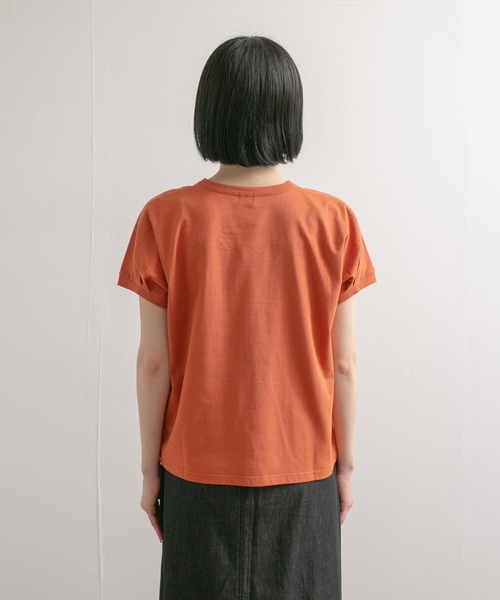 URBAN RESEARCH DOORS(アーバンリサーチドアーズ)の「『UR TECH ひやサラクール』バックポイントタックプルオーバー(Tシャツ/カットソー・レディース・オフホワイト/ブルー/ブラック/オレンジ・MEDIUM)」の18枚目の写真
