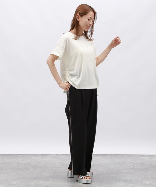 LAKOLE(ラコレ)の「メタルシャーリングプルオーバー半袖 / 127797(Tシャツ/カットソー・レディース・オフホワイト/チャコール/ベージュ・MEDIUM/SMALL)」の4枚目の写真