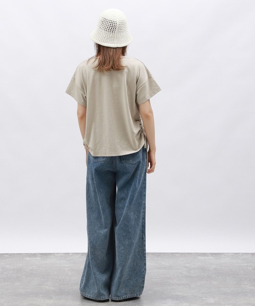 LAKOLE(ラコレ)の「メタルシャーリングプルオーバー半袖 / 127797(Tシャツ/カットソー・レディース・オフホワイト/チャコール/ベージュ・MEDIUM/SMALL)」の18枚目の写真