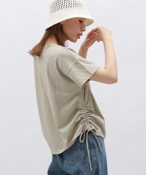 LAKOLE(ラコレ)の「メタルシャーリングプルオーバー半袖 / 127797(Tシャツ/カットソー・レディース・オフホワイト/チャコール/ベージュ・MEDIUM/SMALL)」の20枚目の写真