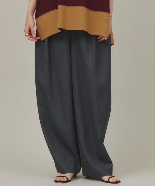 2024美品✨Curensologyドスキンツータックパンツ　ブラック　36 Curensology（カレンソロジー）の「Curensology(カレンソロジー