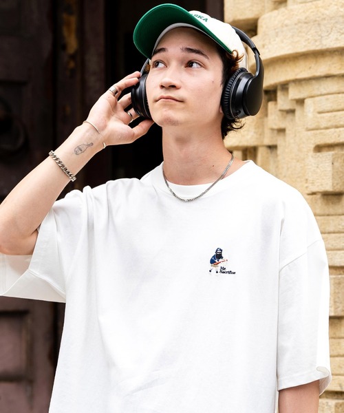 Rocky Monroe（ロッキーモンロー）の「Mojer League モジャーリーグ オーバーサイズワンポイント刺繍ヒゲおじ半袖Tシャツ（Tシャツ/カットソー・メンズ・ホワイト/ブラック/ネイビー/ブルー/ミント/ホワイト系/ホワイト系1/ホワイト系2/ホワイト系3/ホワイト系4/ブラック系/ブラック系1/ブラック系2/ブラック系3/ブラック系4/グリーン系/グリーン系1/ネイビー系・M/L/XL）」の6枚目の写真