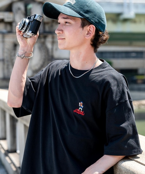 Rocky Monroe（ロッキーモンロー）の「Mojer League モジャーリーグ オーバーサイズワンポイント刺繍ヒゲおじ半袖Tシャツ（Tシャツ/カットソー・メンズ・ホワイト/ブラック/ネイビー/ブルー/ミント/ホワイト系/ホワイト系1/ホワイト系2/ホワイト系3/ホワイト系4/ブラック系/ブラック系1/ブラック系2/ブラック系3/ブラック系4/グリーン系/グリーン系1/ネイビー系・M/L/XL）」の10枚目の写真