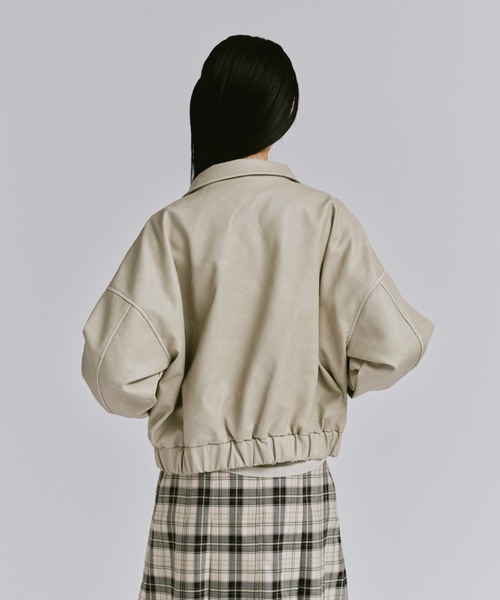 FEKETE（フェケテ）の「VINTAGE CROPPED DOUBLE ZIP-UP BLOUSON / クロップドダブルジップアップブルゾン（ブルゾン・レディース・アイボリー/ブラック/ブラウン・SMALL/MEDIUM/LARGE）」の21枚目の写真