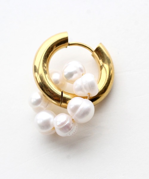 abaskdesign(アバスクデザイン)の「金属アレルギー対応 アシメデザイン淡水パールピアス(ピアス(両耳用)・レディース・ゴールド・FREE)」の9枚目の写真