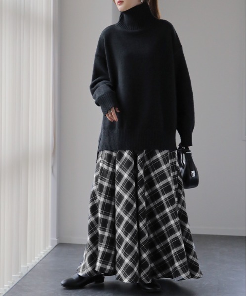 HUG.U(ハグユー)の「チェックロングスカート(スカート・レディース・ホワイト/レッド/グリーン・M/L)」の17枚目の写真