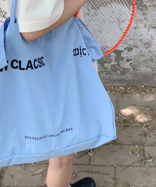 Vipoa（ヴィポア）の「logo big tote（トートバッグ・レディース・イエロー/レッド/ブルー/アイボリー/ブラック・FREE）」の9枚目の写真