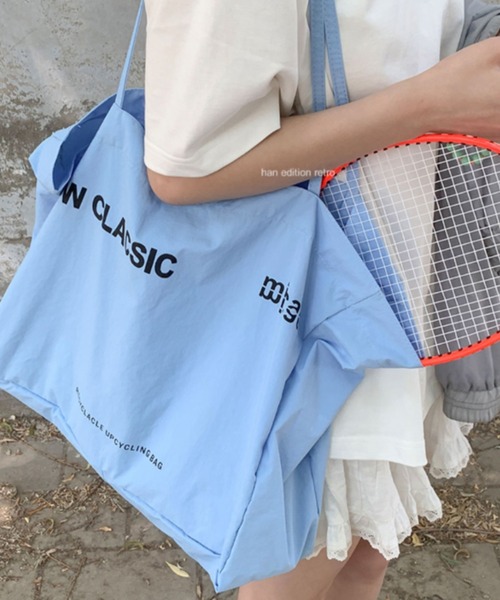 Vipoa（ヴィポア）の「logo big tote（トートバッグ・レディース・イエロー/レッド/ブルー/アイボリー/ブラック・FREE）」の12枚目の写真
