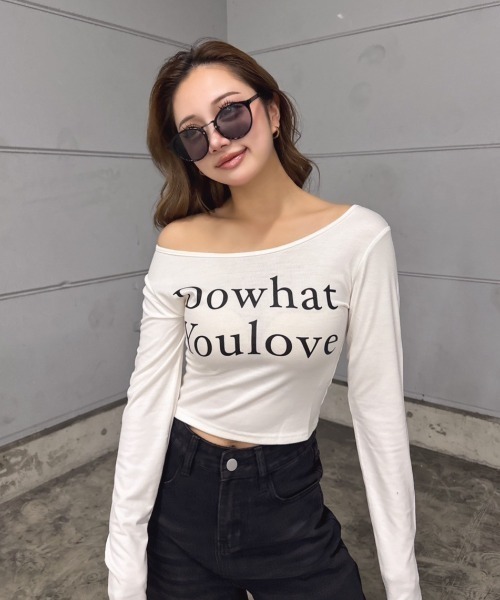 INTER FACTORY（インターファクトリー）の「樽井みか. - ワンショルダートップス made in INTERFACTORY（Tシャツ/カットソー・レディース・ホワイト/ベージュ/ブラック・FREE）」の8枚目の写真