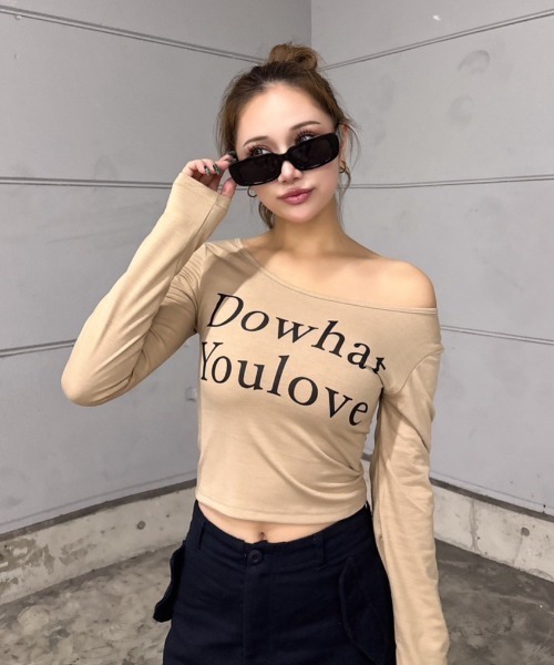 INTER FACTORY（インターファクトリー）の「樽井みか. - ワンショルダートップス made in INTERFACTORY（Tシャツ/カットソー・レディース・ホワイト/ベージュ/ブラック・FREE）」の13枚目の写真