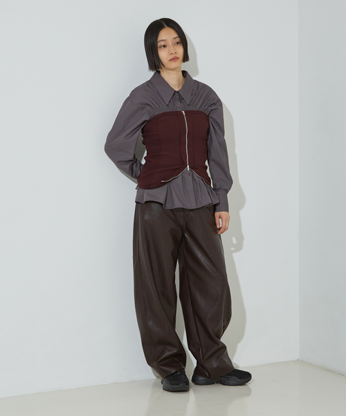 NOMINE（ノミネ）の「ビスチェ風 シャーリング シャツ（シャツ/ブラウス・レディース・ボルドー/サックスブルー/チャコールグレー・フリー）」の11枚目の写真