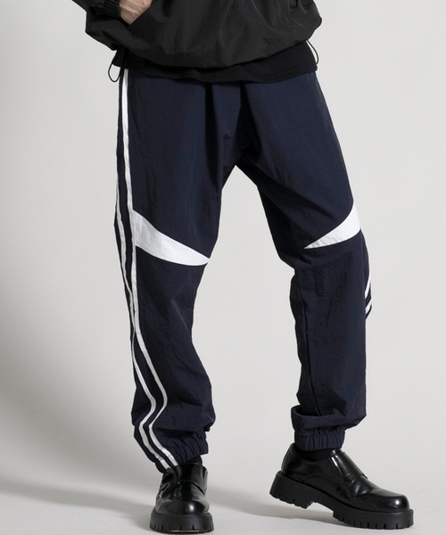aimoha(アイモハ)の「【aimoha neo】 Retro Track Pants(スウェットパンツ・メンズ・ブラック/ネイビー・MEDIUM/X-LARGE/XX-LARGE/XXX-LARGE/XXXX-LARGE/LARGE)」の2枚目の写真