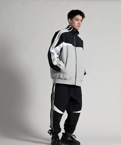 aimoha(アイモハ)の「【aimoha neo】 Retro Track Pants(スウェットパンツ・メンズ・ブラック/ネイビー・MEDIUM/X-LARGE/XX-LARGE/XXX-LARGE/XXXX-LARGE/LARGE)」の4枚目の写真