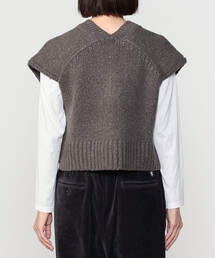 TICCA Vネックニットベスト TICCA（ティッカ）の「TICCA | Vネック ニットベスト WOMEN（ベスト