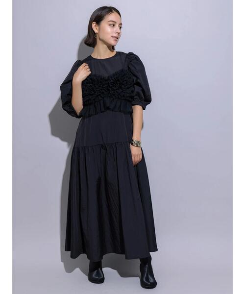 Te chichi(テチチ)の「【Atelier Noir】タフタボリュームパフドレス(ワンピース・レディース・ブラック・F)」の4枚目の写真
