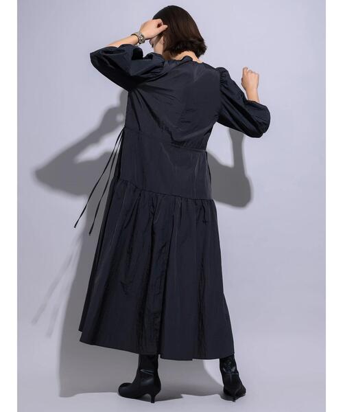 Te chichi(テチチ)の「【Atelier Noir】タフタボリュームパフドレス(ワンピース・レディース・ブラック・F)」の12枚目の写真