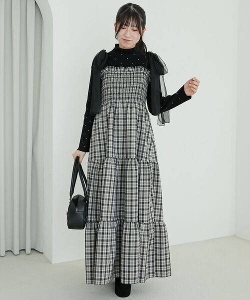 MAJESTIC LEGON(マジェスティックレゴン)の「肩リボンシャーリングワンピース(ワンピース・レディース・オフホワイト/ブラウン系その他2/ブラック系その他/ブラック・X-SMALL/SMALL/MEDIUM)」の3枚目の写真