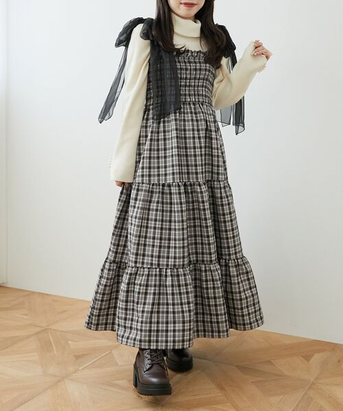 MAJESTIC LEGON(マジェスティックレゴン)の「肩リボンシャーリングワンピース(ワンピース・レディース・オフホワイト/ブラウン系その他2/ブラック系その他/ブラック・X-SMALL/SMALL/MEDIUM)」の22枚目の写真