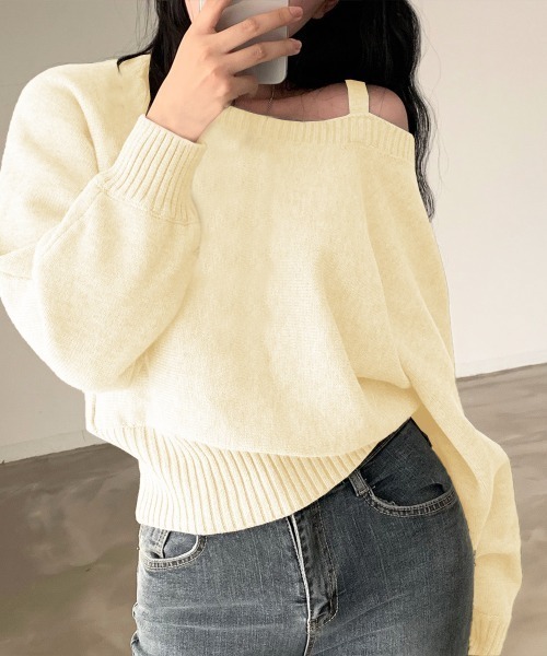 PRIVATE  BEACH（プライベートビーチ）の「アシンメトリーオフショルダーニットトップス（ニット/セーター・レディース・ネイビー/グレー/オフホワイト/カーキ/ブラック/ワインレッド・FREE/M/L）」の2枚目の写真