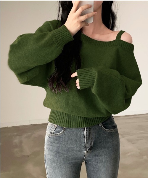 PRIVATE  BEACH（プライベートビーチ）の「アシンメトリーオフショルダーニットトップス（ニット/セーター・レディース・ネイビー/グレー/オフホワイト/カーキ/ブラック/ワインレッド・FREE/M/L）」の15枚目の写真