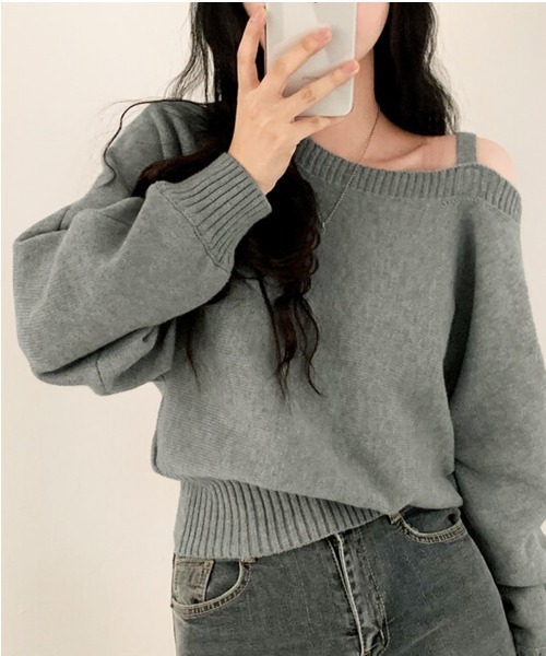 【YVESSAINTLAURENT】シルク混 オフショルダーニット トップス M YVESSAINTLAURENT】シルク混 オフショルダーニット トップス M