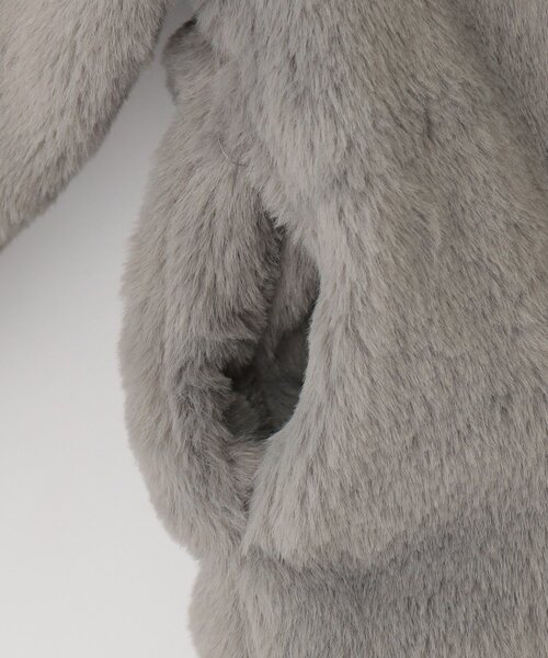 SHOO・LA・RUE（シューラルー）の「◆【110-140cm】フェイクファー耳付きパーカ（ブルゾン・キッズ・チャコールグレー/ライトベージュ・14/13/12/11）」の8枚目の写真