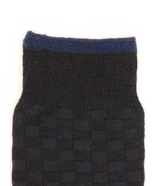 COMME CA ISM（コムサイズム）の「リンクス 市松柄 ドレスソックス（ソックス/靴下・メンズ・ブラック/ネイビー/チャコール・27cm）」の4枚目の写真