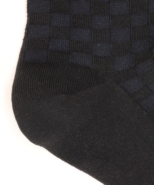 COMME CA ISM（コムサイズム）の「リンクス 市松柄 ドレスソックス（ソックス/靴下・メンズ・ブラック/ネイビー/チャコール・27cm）」の5枚目の写真