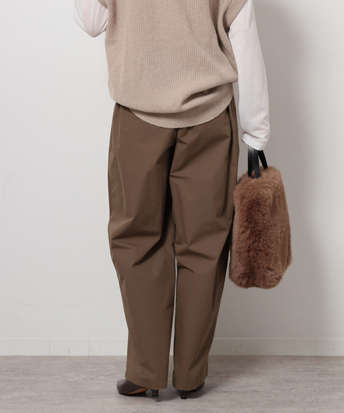 JOURNAL STANDARD relume（ジャーナルスタンダード　レリューム）の「コットンギャザーワイドパンツ（スラックス・レディース・ブラウン/ネイビー・36/38）」の9枚目の写真