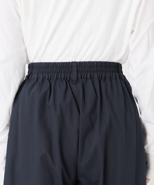 JOURNAL STANDARD relume（ジャーナルスタンダード　レリューム）の「コットンギャザーワイドパンツ（スラックス・レディース・ブラウン/ネイビー・36/38）」の20枚目の写真