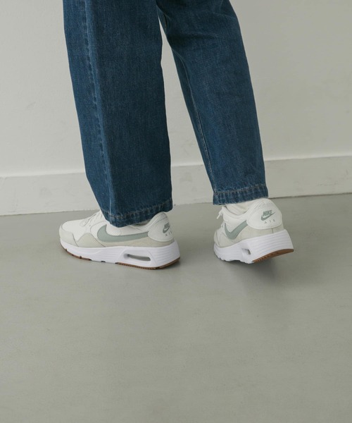 NIKE(ナイキ)の「NIKE エアマックスSC(スニーカー・レディース・ホワイト・24/24.5/23.5)」の3枚目の写真