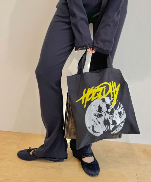 HOLIDAY（ホリデイ）の「TOTE BAG (FRIENDS' HOLIDAY) トートバッグ (フレンズホリデイ)（トートバッグ・レディース・ホワイト/ダークネイビー/オレンジ・ONE SIZE）」の9枚目の写真